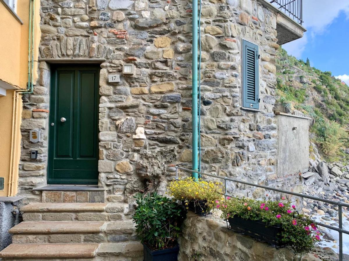 Il Ciasso Romantic Seafront Escape เวอนาซซา ภายนอก รูปภาพ